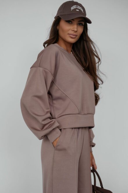 Laisvalaikio kostiumėlis moterims kapučino Alisa. Šonu