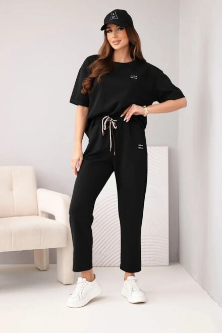 Laisvalaikio kostiumėlis Tėja juodas