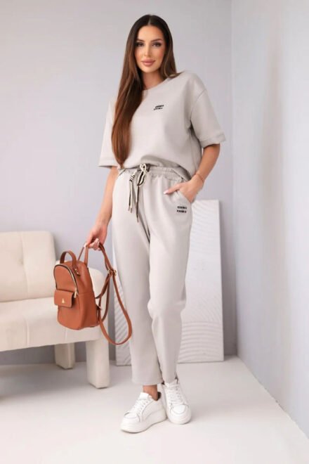 Laisvalaikio kostiumėlis Tėja pilkšvas