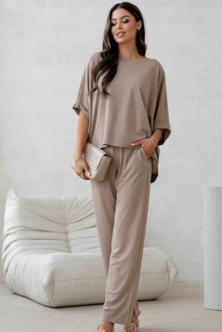 Vasarinis laisvalaikio kostiumėlis moterims Atėnė kapučino