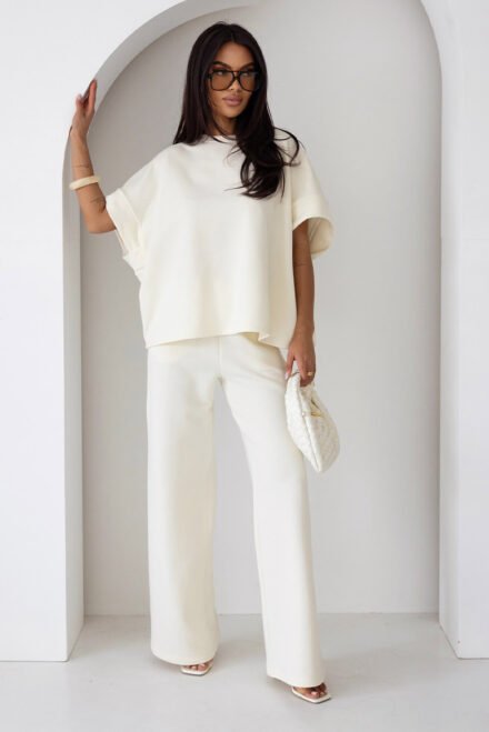 Vasarinis laisvalaikio kostiumėlis moterims Nėja ecru