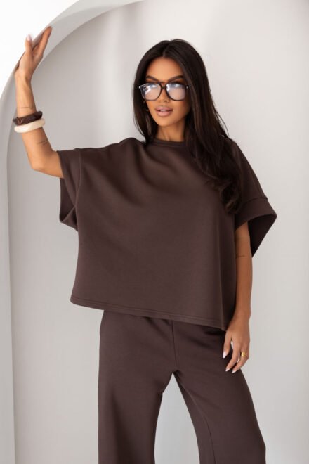 Vasarinis laisvalaikio kostiumėlis moterims Nėja šokolado. Palaidinė