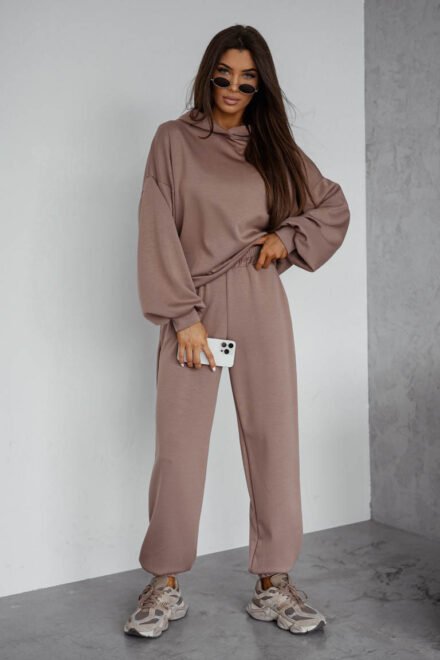 Laisvalaikio kostiumėlis moterims Radvilė kapučino