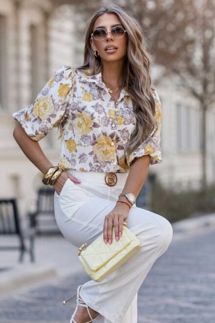 Elegantiški marškiniai moterims Lidija kapučino. Poza