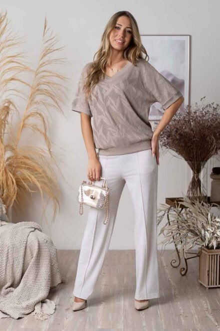 Elegantiška palaidinė moterims Gaivė kapučino. Visu ūgiu