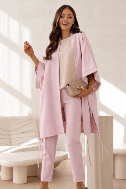 Stilingas užmestukas moterims Lilija pudrinis