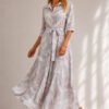 Elegantiška suknelė Luna pilkšva. Su judesiu