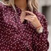 Palaidinė moterims Beatričė vyšnių. Detalė