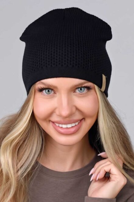 Kepurė moterims Elina juoda